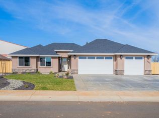 3456 Laver St, Redding, CA 96002