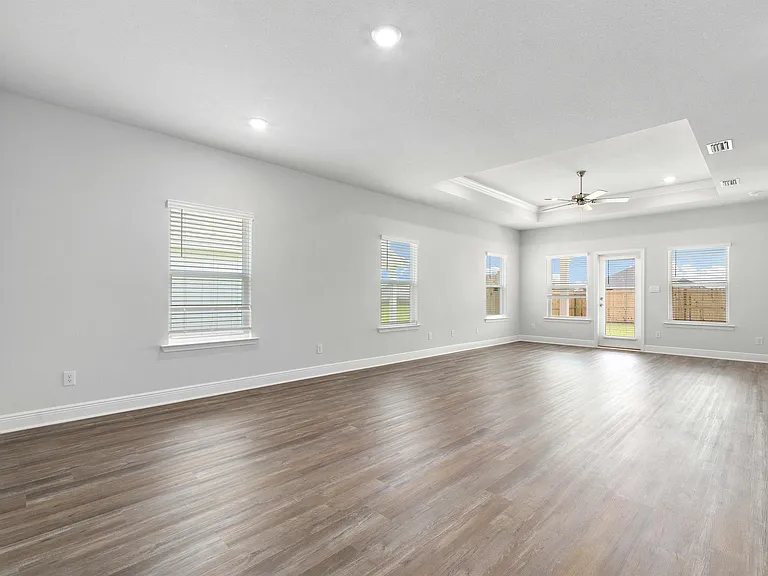 13407 Shoshoney Cir — Photo 3