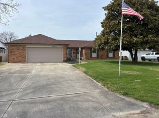 2622 Forest Dr, Columbus, IN 47201