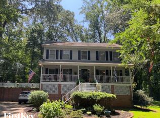 1540 Hickory Ln, Lilburn, GA 30047
