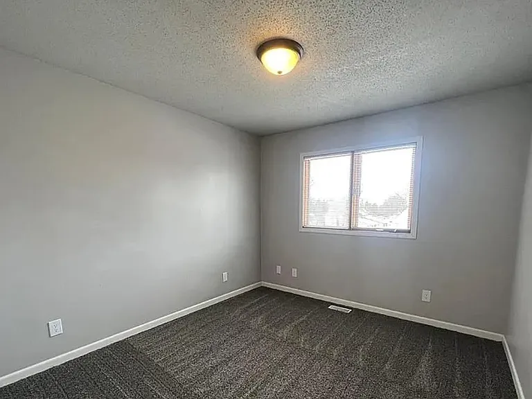 2206 S Holt Ave — Photo 10