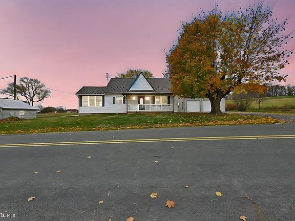 3rd image of 209 Ridge Rd