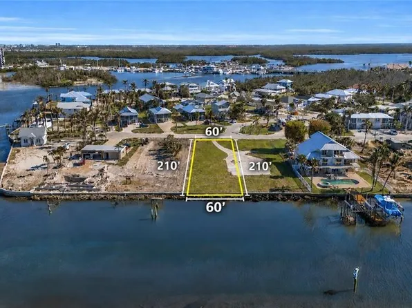 922 San Carlos DR, FORT MYERS BEACH, FL 33931