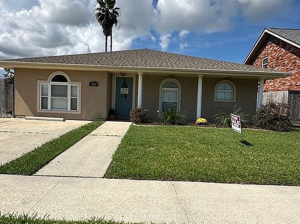 3024 Corinne Dr
