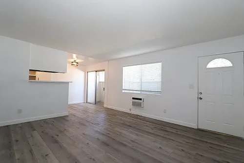460 Vista Ave Photo 1