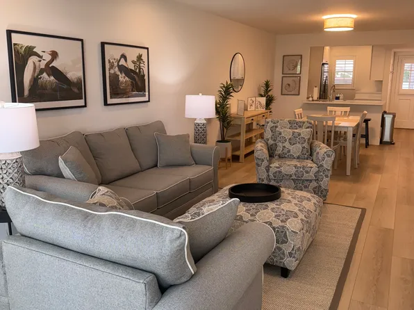 252 Banyan Blvd #252, Naples, FL 34102
