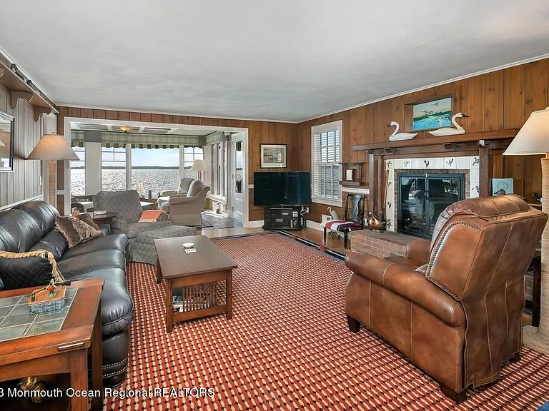 127 Curtis Point Dr — Photo 10