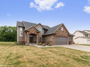 7002 Peckham St, Johnston, IA 50131