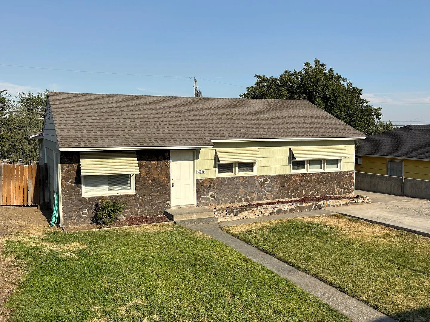 3 bedroom 1 bath Home for Rent- Ephrata — Photo 1
