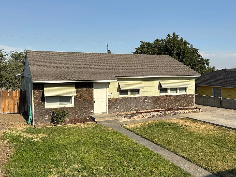 216 Mocliff Rd