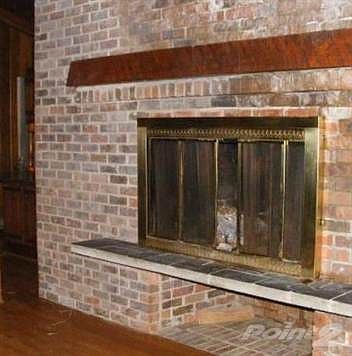 2nd image of 120 Armitage Dr