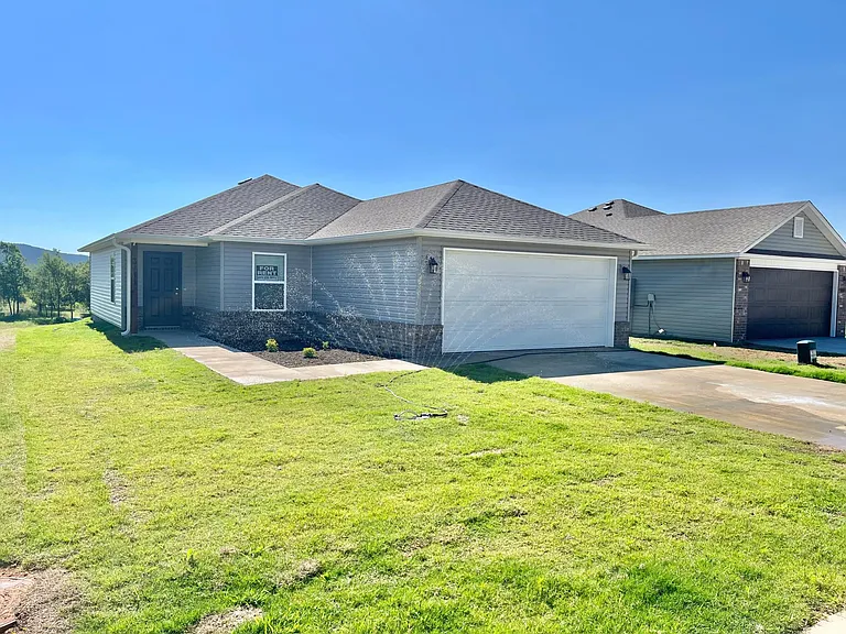 3411 Red Tail Way — Photo 4