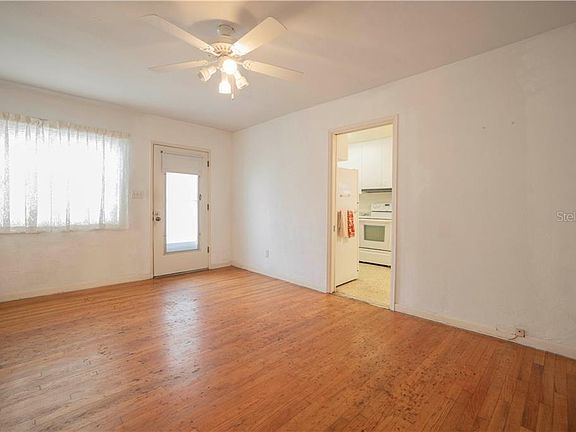5th image of 3111 33rd Ave N