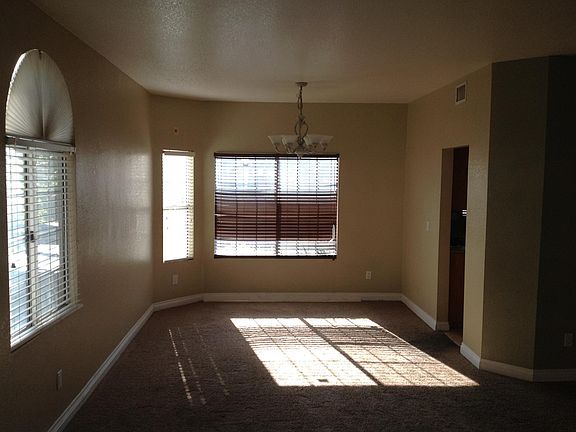 3rd image of 3085 Shauna Dr