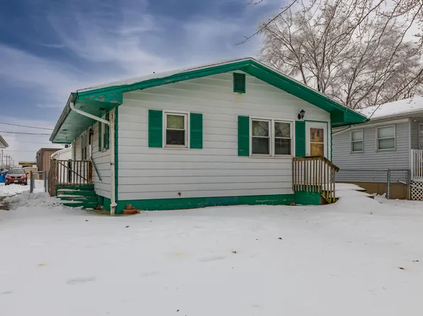 1507 Grand Ave, Muscatine, IA 52761