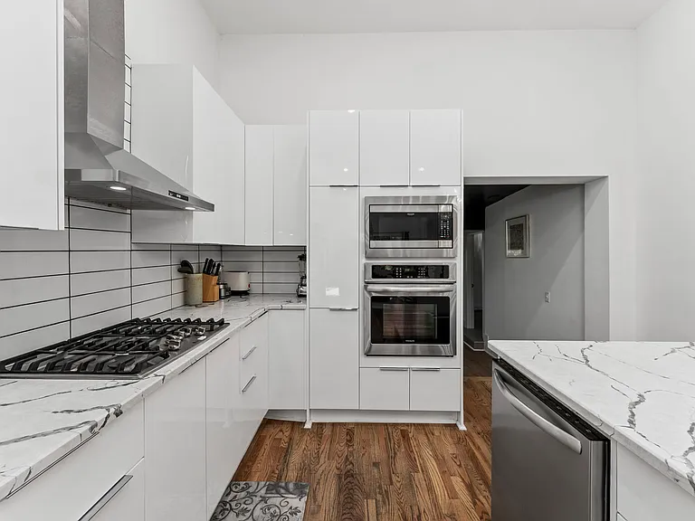 2874 Grand Ave SW #A — Photo 18