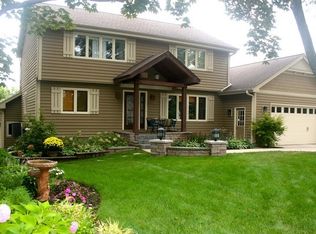 3909 Earlston Rd, Downers Grove, IL 60515