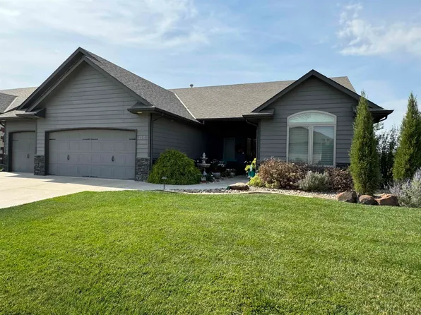 2101 Depot Cir, Newton, KS 67114