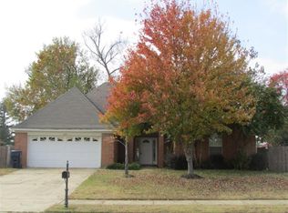7657 Meadow Ridge Ln, Olive Branch, MS 38654