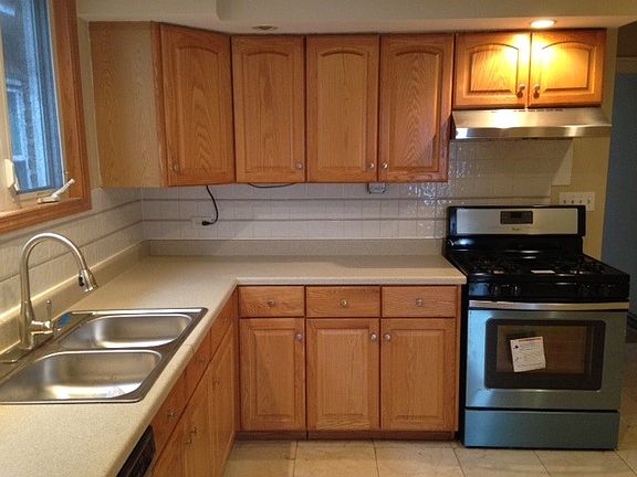 5th image of 7913 W Elmgrove Dr