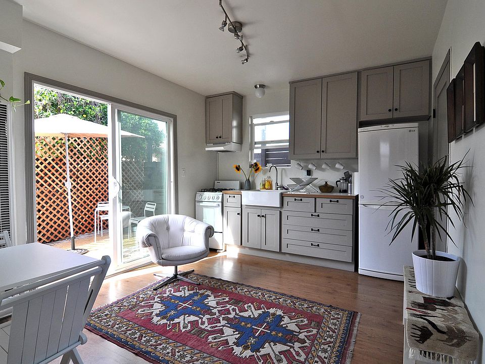 1st image of 1085 N Avenue 51