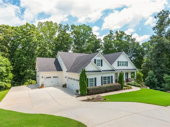 3513 Laurel River Point, Gainesville, GA 30504