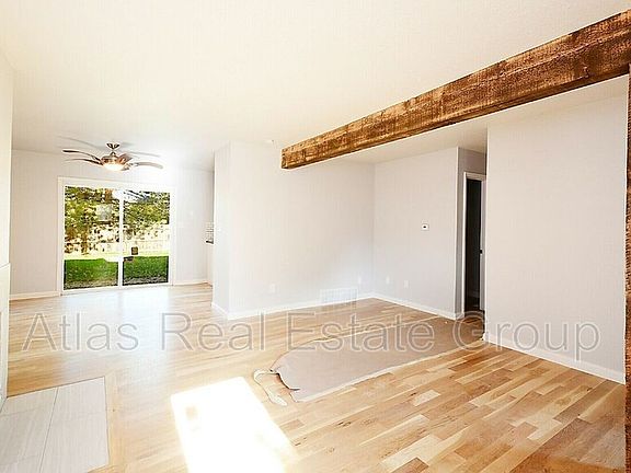 3rd image of 4483 Driftwood Pl #15