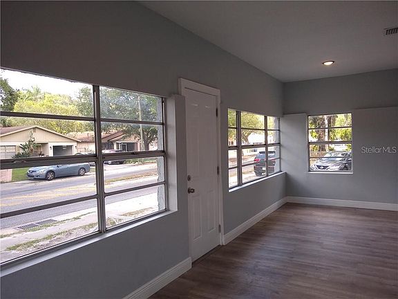4th image of 3303 E Osborne Ave
