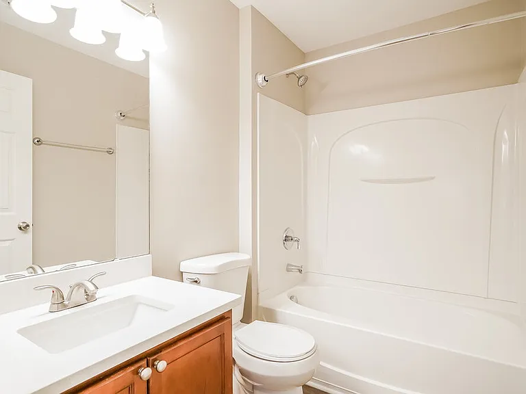 311 Gilman Ln #106 — Photo 18