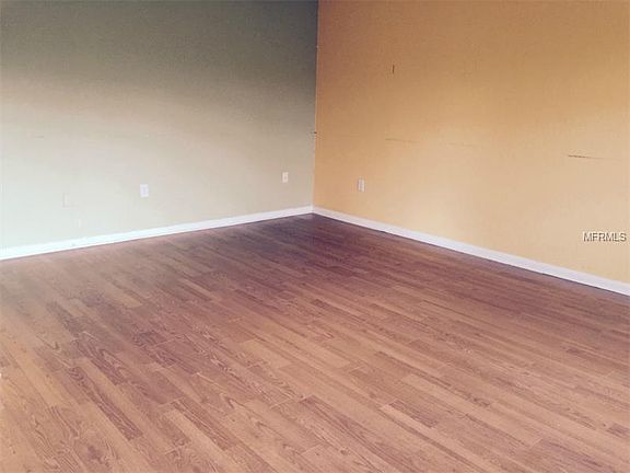 2nd image of 716 Wyman Ct #716