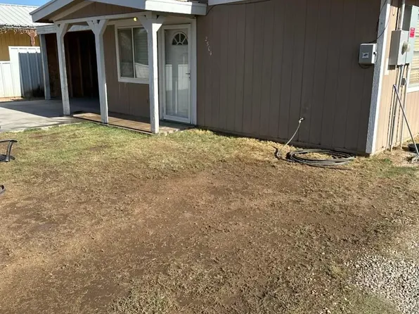 2504 Legion St, Carlsbad, NM 88220