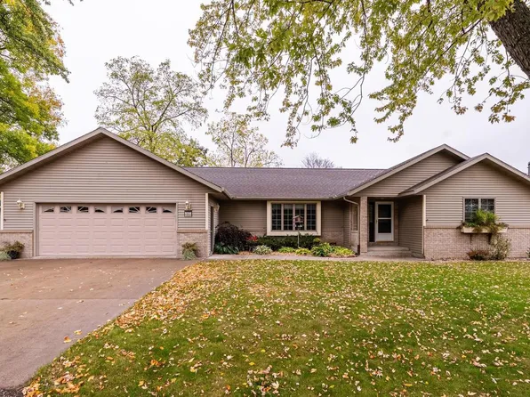 907 South APPLE AVENUE, Marshfield, WI 54449