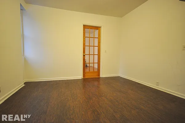 Rented by REAL New York | media 12