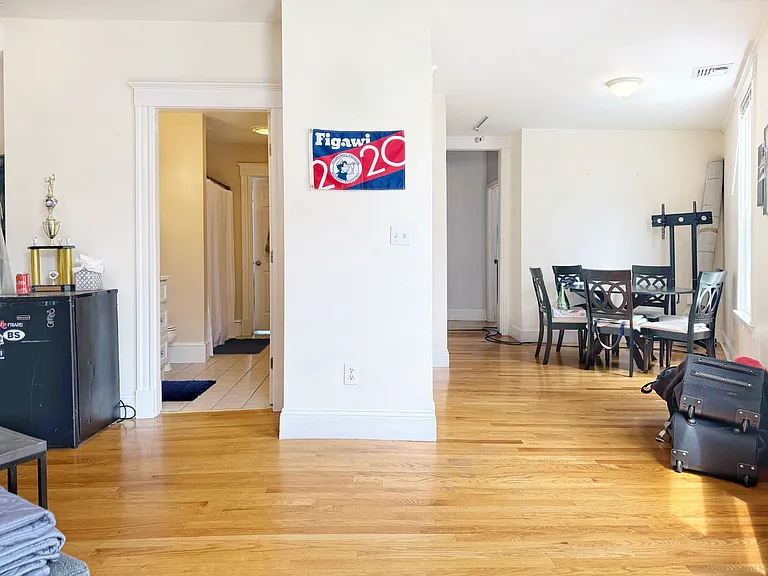 176 Dorchester St #2 — Photo 17