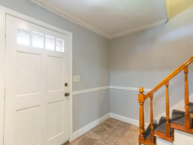 2446 Lehaven Dr — Photo 3