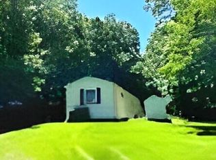 939-941 Webber Pond Rd, Vassalboro, ME 04989