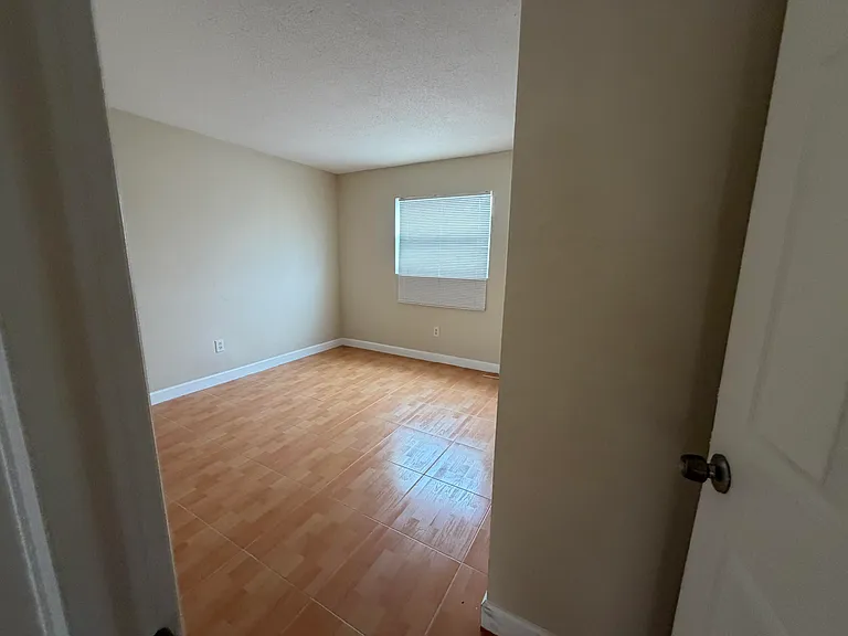 3660 SW 60th Ave #2 — Photo 11