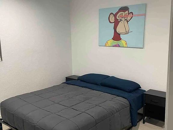 3rd image of 3004 Ocean View Dr