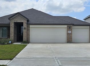 9515 Meghan Heights Dr, Baytown, TX 77521