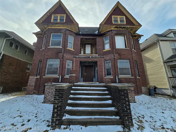 691 Clairmount St, Detroit, MI 48202