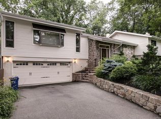 1125 Lindsay Ln, Rydal, PA 19046
