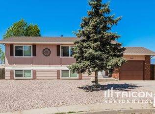 7540 Woodstock St, Colorado Springs, CO 80911