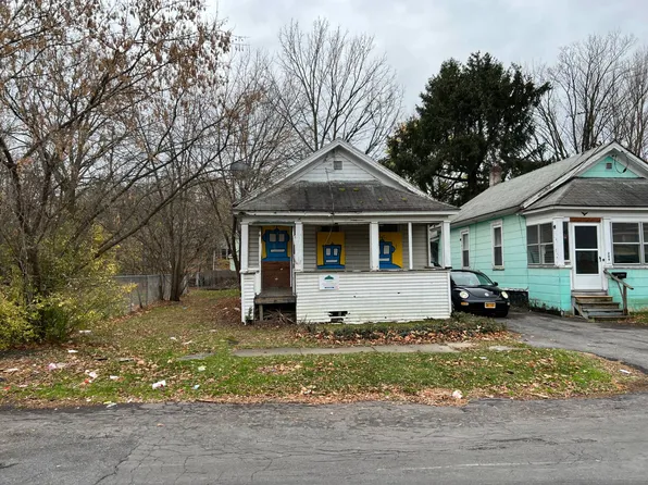 207 Rowland St, Syracuse, NY 13204