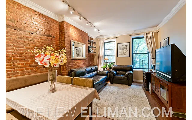 Sold by Douglas Elliman | media 35