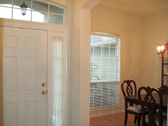 3rd image of 2404 Cassia Ct