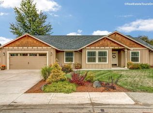 2042 Nickerson Loop, Vernonia, OR 97064
