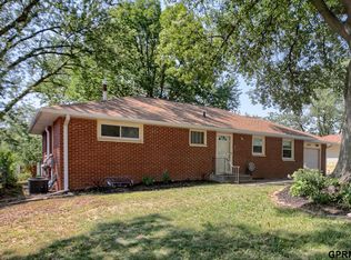 4451 Meredeth St, Lincoln, NE 68506