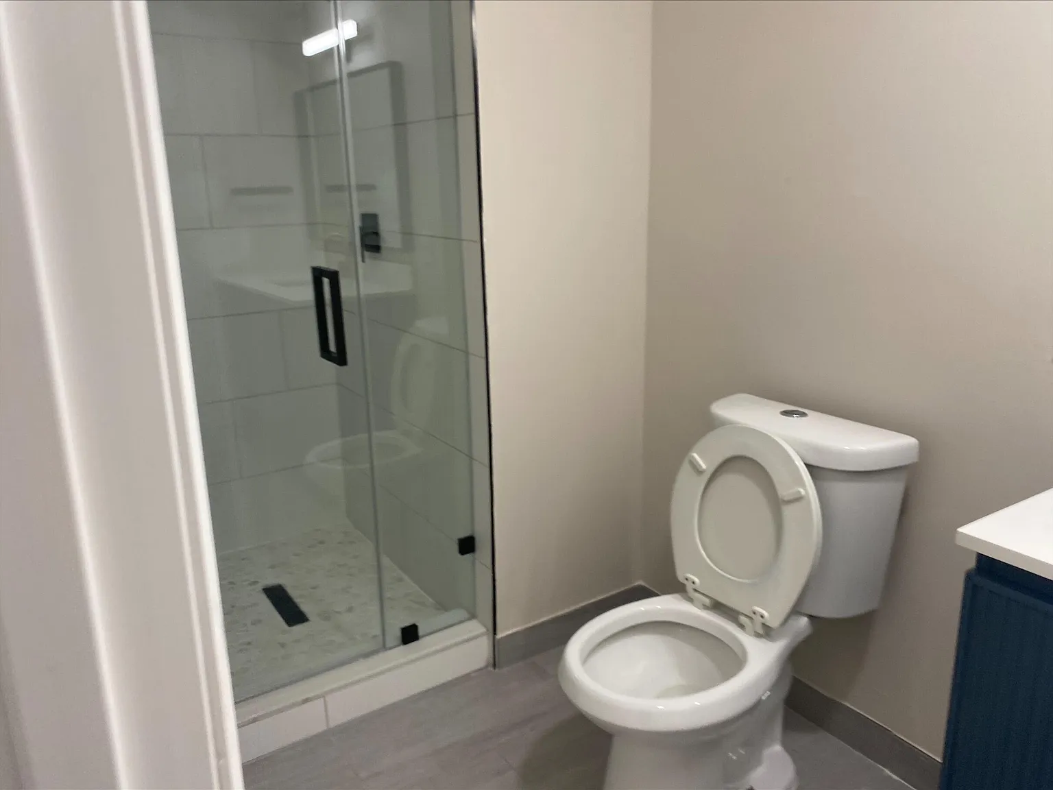 3 bed, 2.0 bath, 1576 sqft, $2,900 — Photo 3