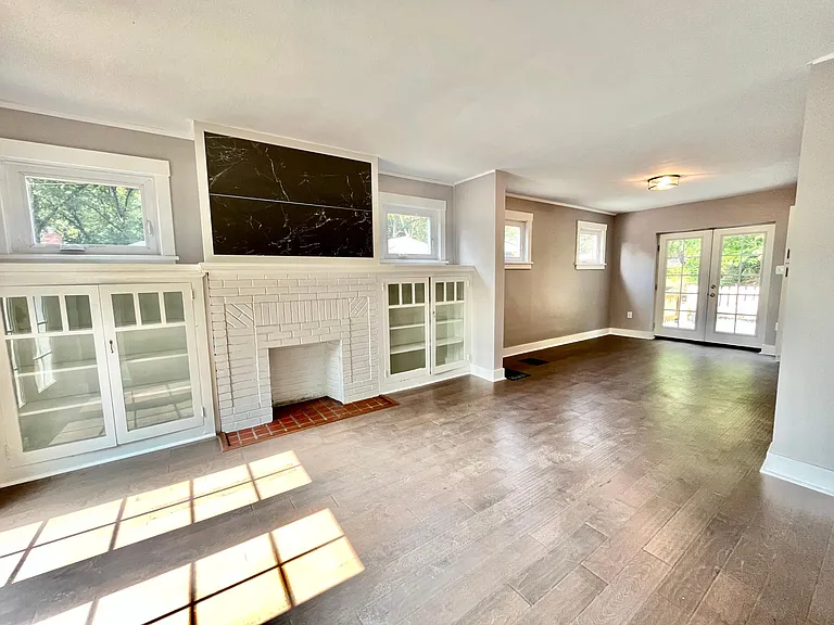 Original inbuilt living room self