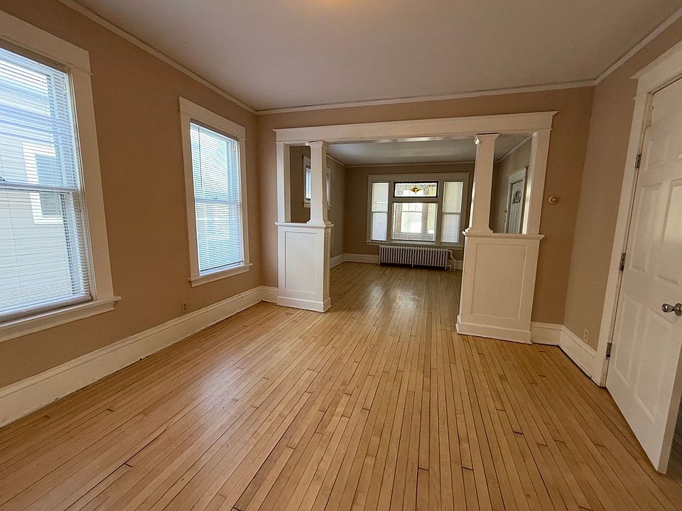 1st image of 1068 Woodbridge St Floor 2
